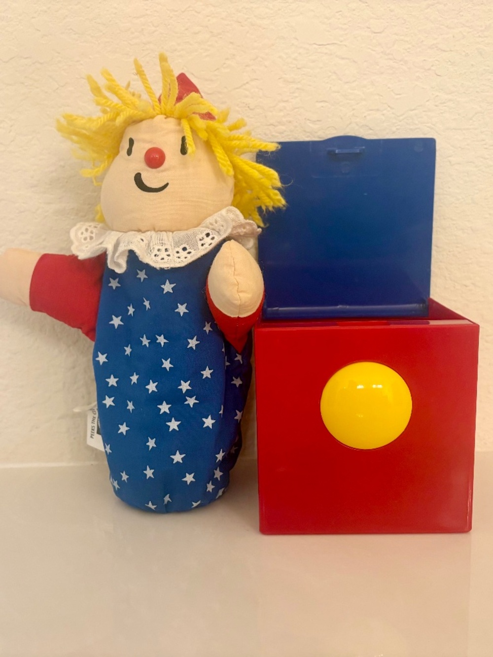Vintage 1993 Peeks The Clown Jack in the Box Toy